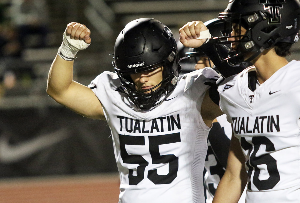 a Tualatin Jesuit football Oregon September 22 2023 Dan Brood 61